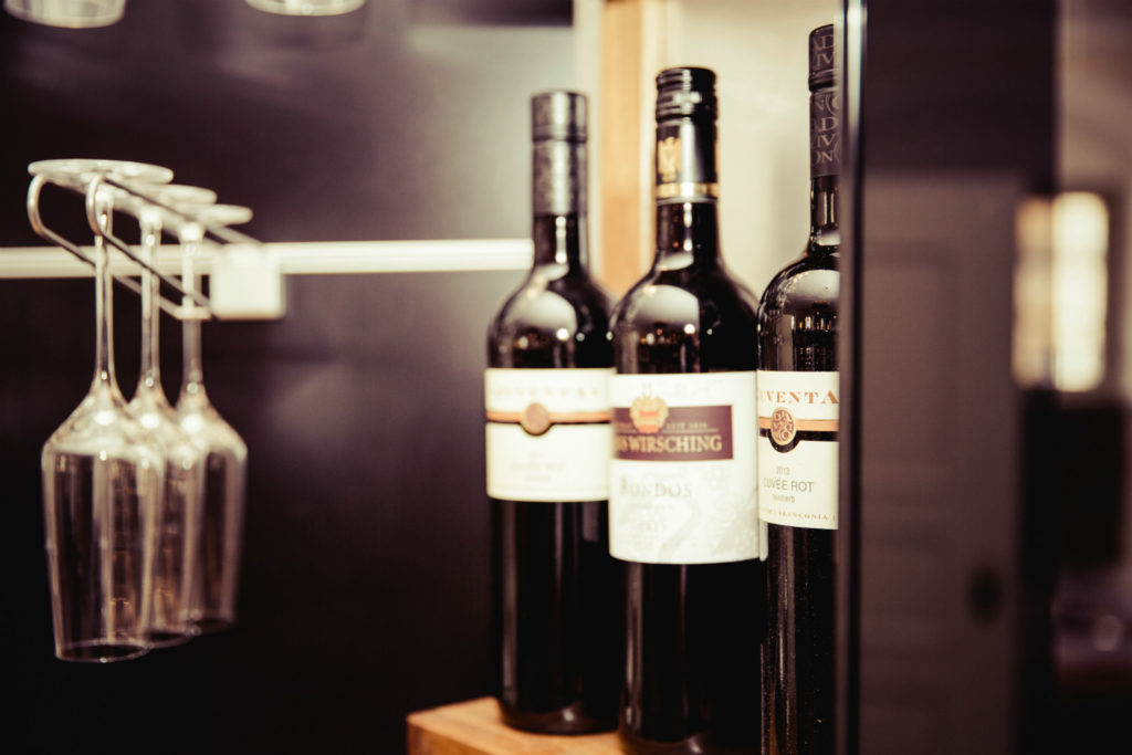 How To Pack Wine Bottles When Moving